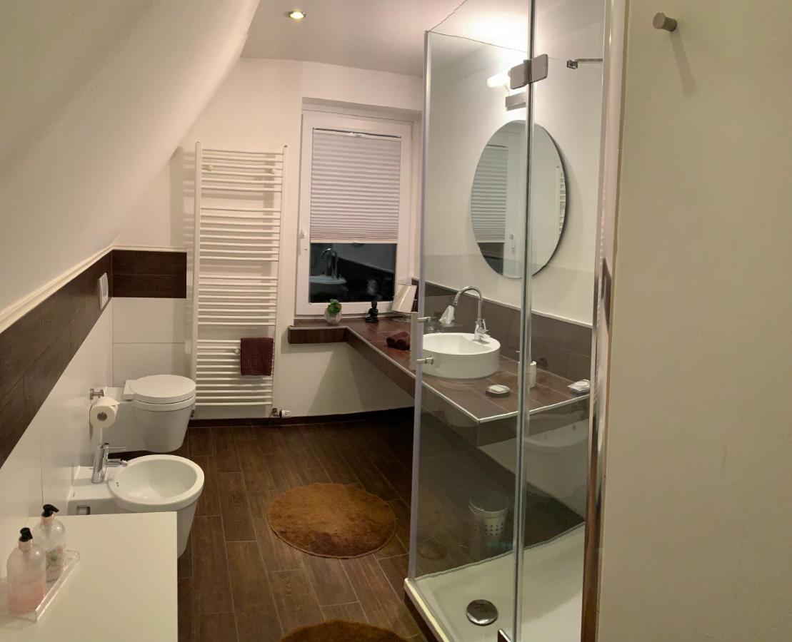 Ferienwohnung Janus Altstadt-Hameln Haus 1 inklusive Parkplatz mit und ohne Balkon Hamelin Exterior foto